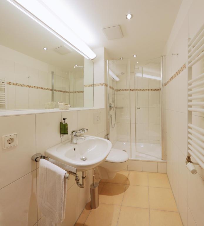 Hotel Fortuna Kirchzarten Habitación foto