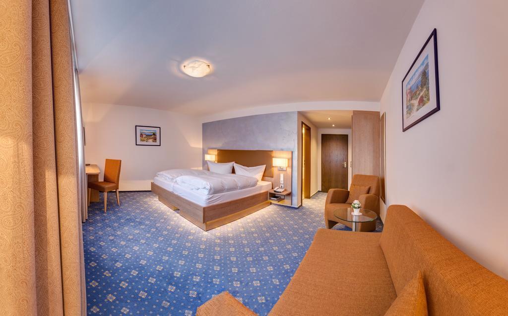 Hotel Fortuna Kirchzarten Habitación foto