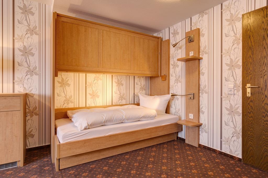 Hotel Fortuna Kirchzarten Habitación foto